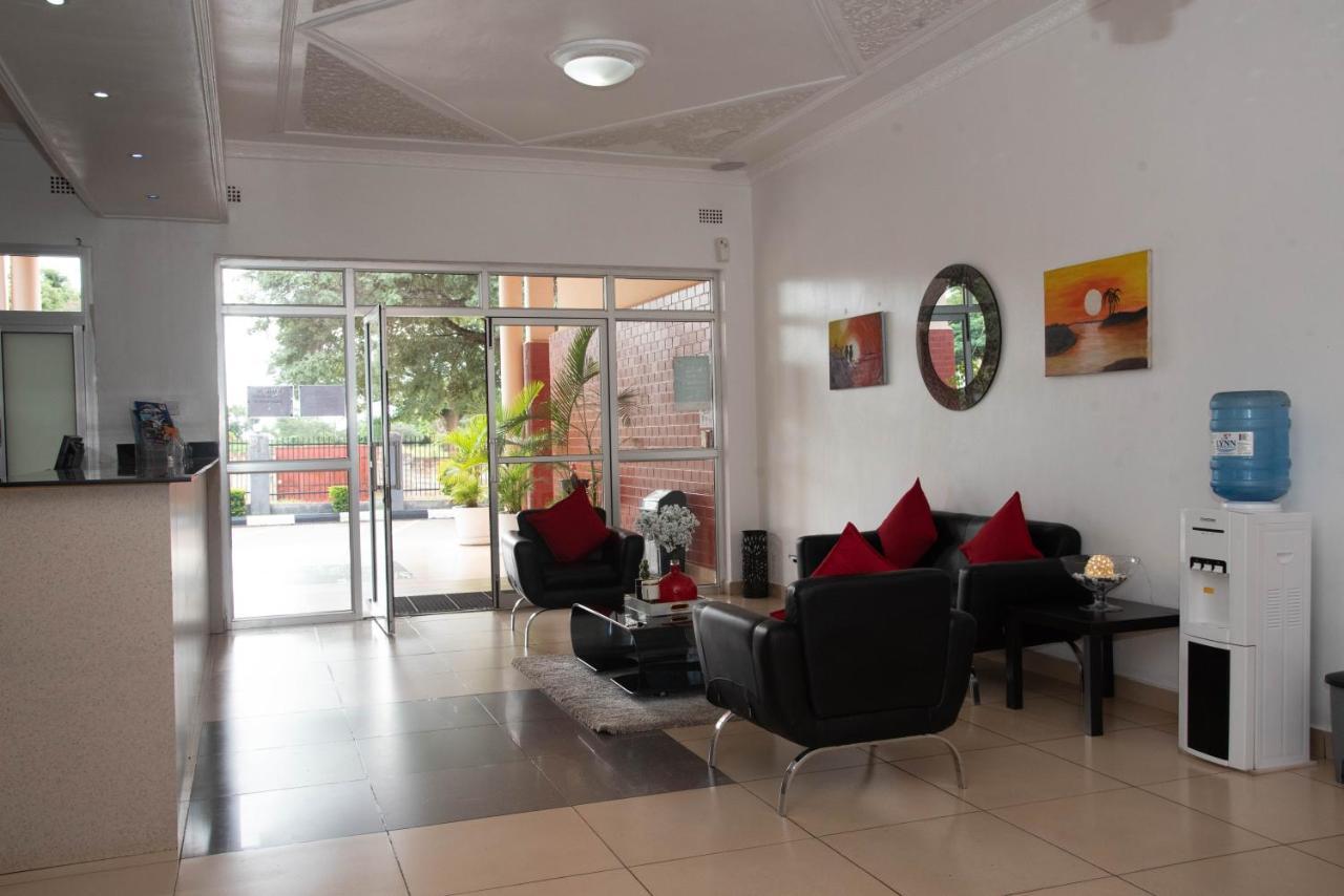 לוסקה Chamba Valley Exotic Hotel מראה חיצוני תמונה