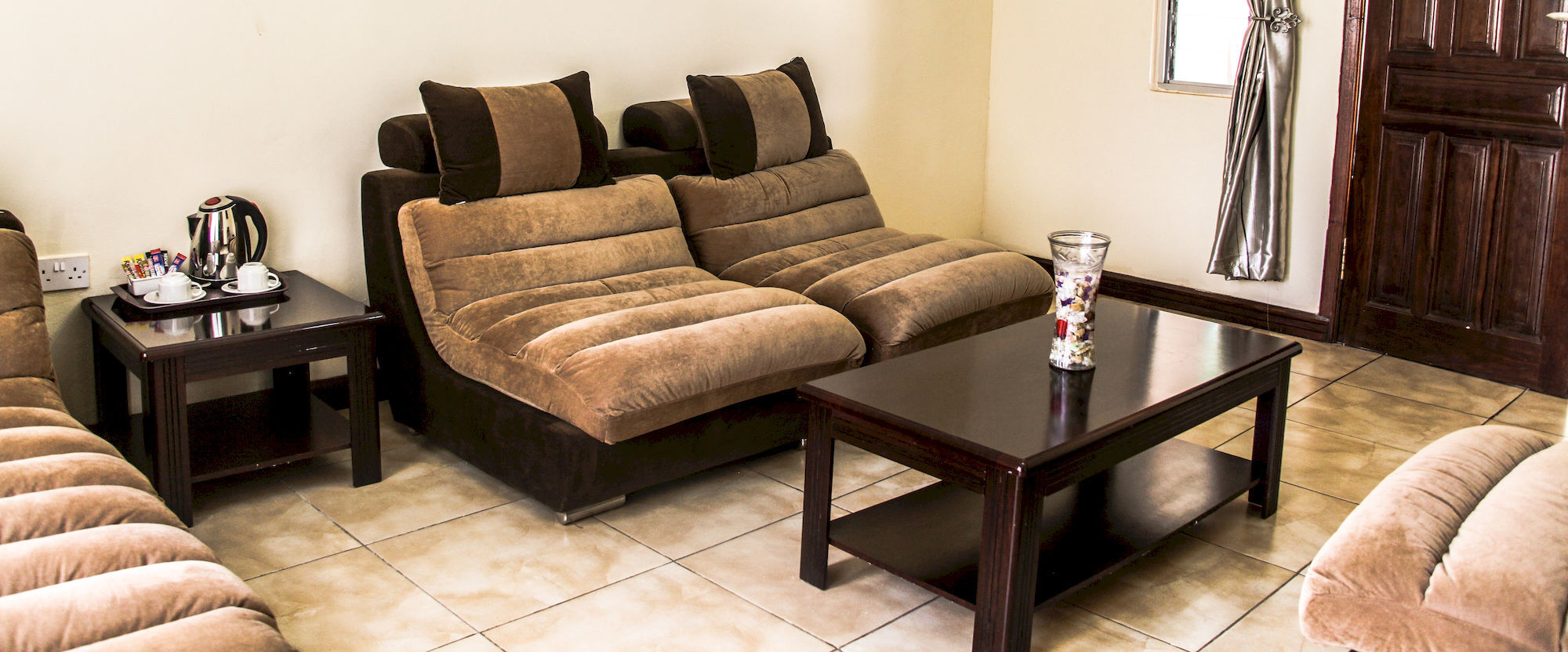 לוסקה Chamba Valley Exotic Hotel מראה חיצוני תמונה